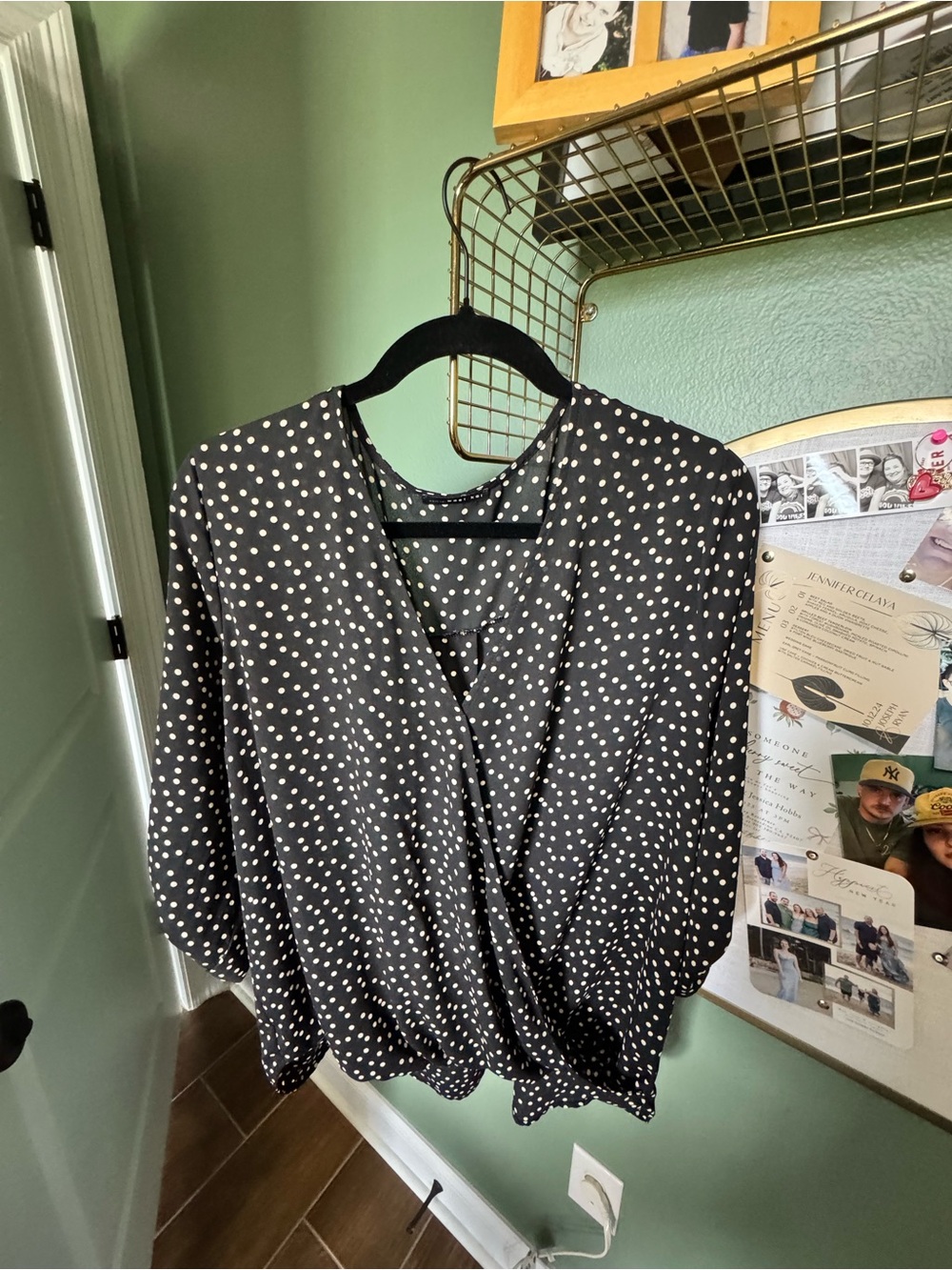 Black White Polka Dot Blouse XL Surplice Neck 3/4 Sleeve Blouson Top - Picture 4 of 4